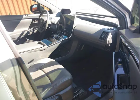 2023 Subaru Solterra Touring z USA, uszkodzony, nr VIN JTMABABA3PA030544